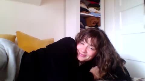 Snapshot of magicalmissmolly chatting on October 27, 9:08 pm magicalmissmolly online show from October 27, 9:08 pm