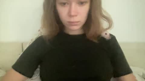 Snapshot of magicgirl50053 chatting on November 4, 8:46 am magicgirl50053 online show from November 4, 8:46 am