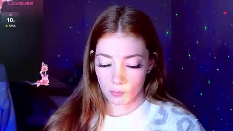 Snapshot of magicladyy chatting on September 27, 10:37 pm Angel online show from September 27, 10:37 pm