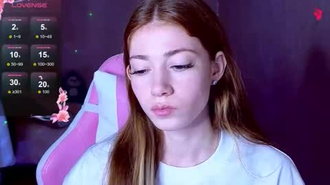 Snapshot of magicladyy chatting on October 19, 4:18 pm Angel online show from October 19, 4:18 pm