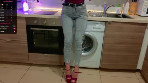 MagicLove online show from November 22, 1:43 pm