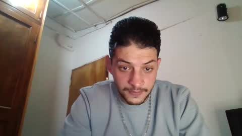 Snapshot of magico_9809 chatting on January 26, 5:34 pm BRAYAN online show from January 26, 5:34 pm