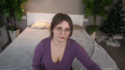 Emily online show from December 11, 6:58 am