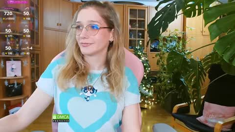 Nicole online show from January 7, 7:59 pm