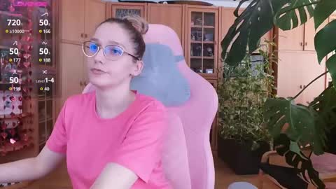 Nicole online show from February 11, 11:43 am