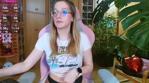 Nicole online show from February 16, 2:42 am