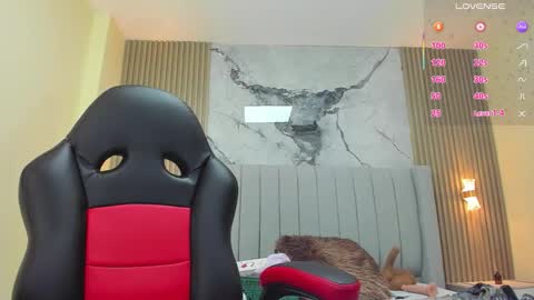 magievans1 online show from October 18, 11:55 am