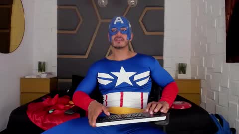 Snapshot of magnusclark chatting on September 10, 7:03 pm Magnusclark online show from September 10, 7:03 pm