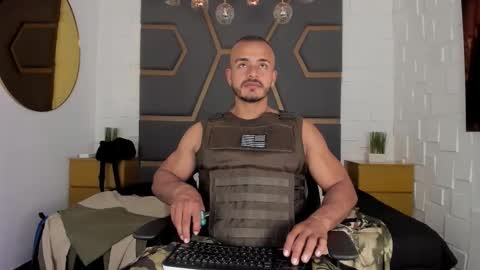 Snapshot of magnusclark chatting on September 12, 6:30 pm Magnusclark online show from September 12, 6:30 pm