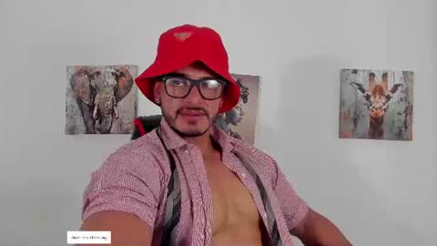 Magnusclark online show from July 28, 6:53 pm