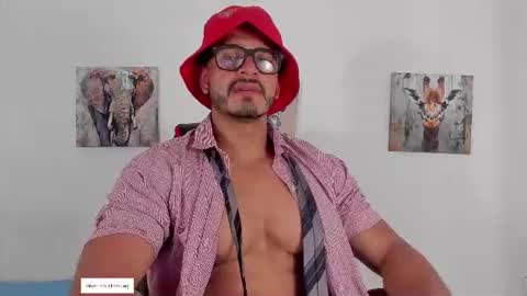 Magnusclark online show from July 28, 8:52 pm