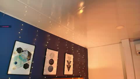 Dani online show from October 18, 10:49 am