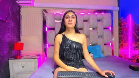 mahiara hot online show from May 9, 1:05 pm