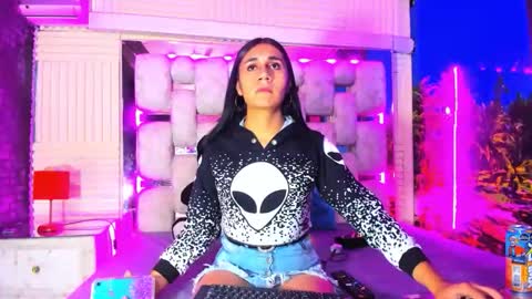 mahiara hot online show from May 11, 3:01 am