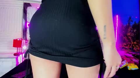 mahiara hot online show from May 21, 1:29 pm