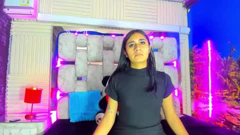 mahiara hot online show from May 25, 12:55 pm