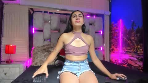 mahiara hot online show from June 1, 1:02 pm