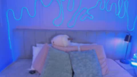 Mai online show from October 29, 8:43 pm