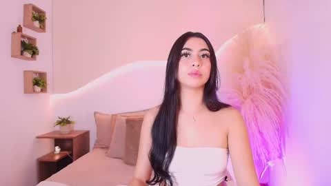 MAIA  LIA  online show from September 11, 7:25 pm