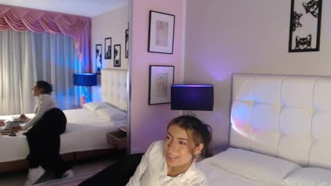 Maia Reficco online show from March 30, 11:55 am