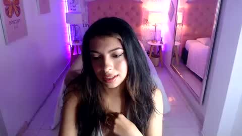 Maia Reficco online show from June 27, 12:55 pm