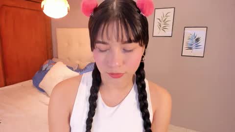 Snapshot of maia_w10 chatting on November 11, 12:27 pm Maia online show from November 11, 12:27 pm