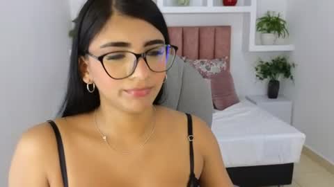 Maiaa Ruiz  online show from July 30, 8:19 pm
