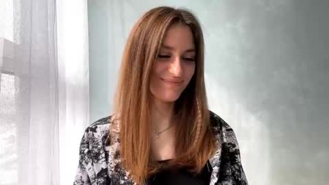 Snapshot of maiabarthe chatting on March 27, 10:04 am M I A online show from March 27, 10:04 am