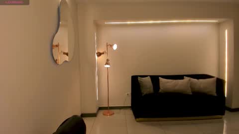  Maia  online show from February 8, 10:46 pm