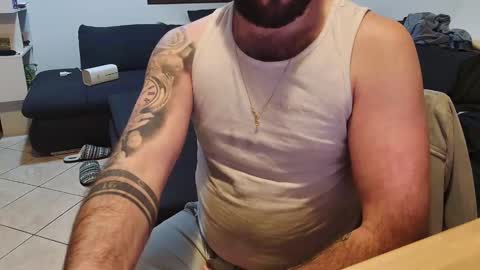 maialinofriuli online show from January 19, 3:43 am