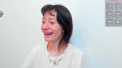 maibys online show from October 18, 3:42 am