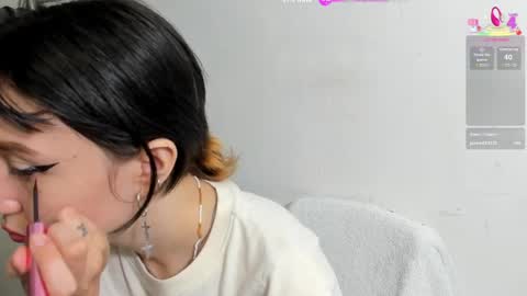 Snapshot of maibys_cute chatting on May 21, 4:19 am maibys online show from May 21, 4:19 am