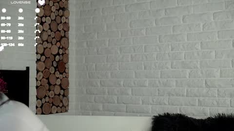 Snapshot of maidabuoy chatting on January 20, 8:30 am Lucy online show from January 20, 8:30 am