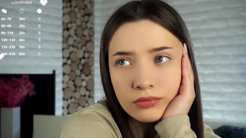 Snapshot of maidabuoy chatting on January 25, 1:10 am Lucy online show from January 25, 1:10 am