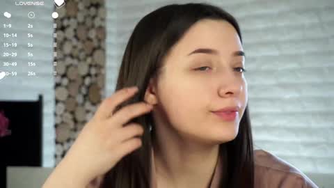 Snapshot of maidabuoy chatting on January 25, 7:17 am Lucy online show from January 25, 7:17 am