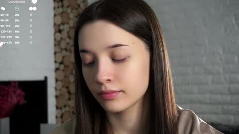 Snapshot of maidabuoy chatting on February 7, 1:25 am Lucy online show from February 7, 1:25 am