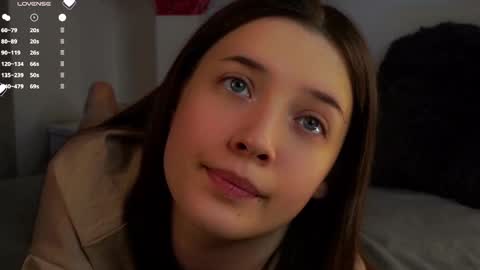 Snapshot of maidabuoy chatting on February 15, 7:27 am Lucy online show from February 15, 7:27 am