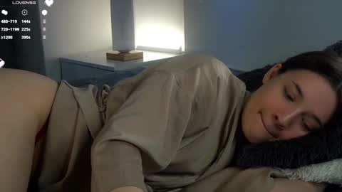 Snapshot of maidabuoy chatting on February 19, 4:23 am Lucy online show from February 19, 4:23 am