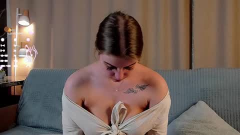 Snapshot of maidabuoy chatting on February 27, 1:38 pm Lucy online show from February 27, 1:38 pm