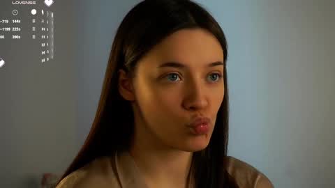 Snapshot of maidabuoy chatting on March 7, 4:35 am Lucy online show from March 7, 4:35 am