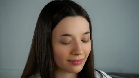 Snapshot of maidabuoy chatting on March 11, 7:15 am Lucy online show from March 11, 7:15 am