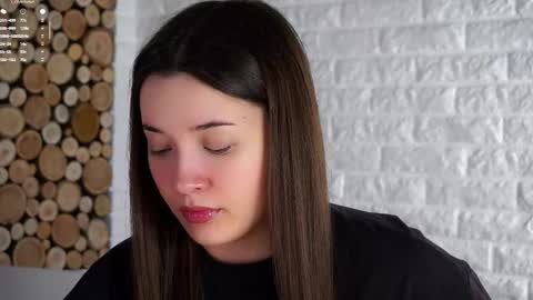 Snapshot of maidabuoy chatting on October 25, 2:08 am Lucy online show from October 25, 2:08 am