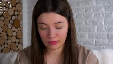 Snapshot of maidabuoy chatting on October 31, 2:12 am Lucy online show from October 31, 2:12 am