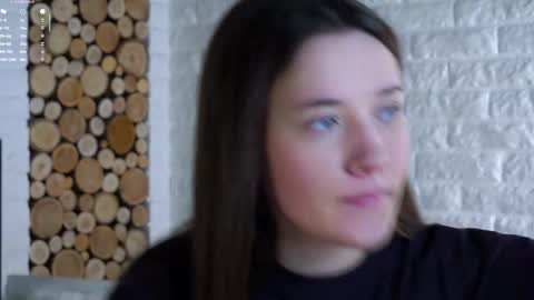 Snapshot of maidabuoy chatting on November 4, 1:59 am Lucy online show from November 4, 1:59 am