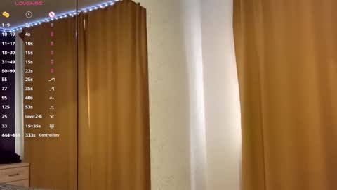 Elina online show from October 6, 9:51 am