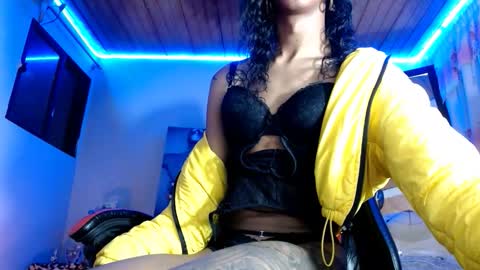 Bella Maidi online show from September 19, 10:27 am