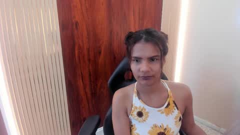 maidy19 online show from September 13, 9:03 pm