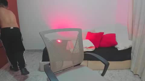 Maik Stiven online show from December 2, 5:37 am