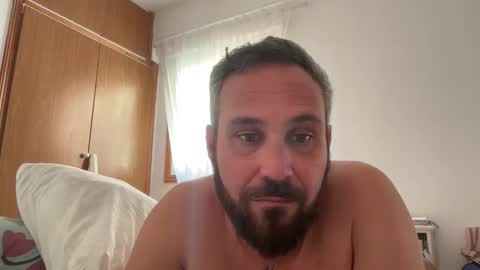 Snapshot of maikel61 chatting on November 30, 4:22 pm Maikel61 online show from November 30, 4:22 pm