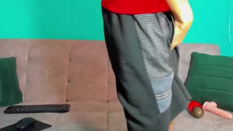 Maikol online show from February 25, 1:21 pm